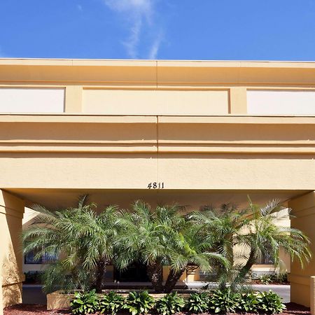 Hotel La Quinta By Wyndham Tampa Fairgrounds - Casino Mango Esterno foto