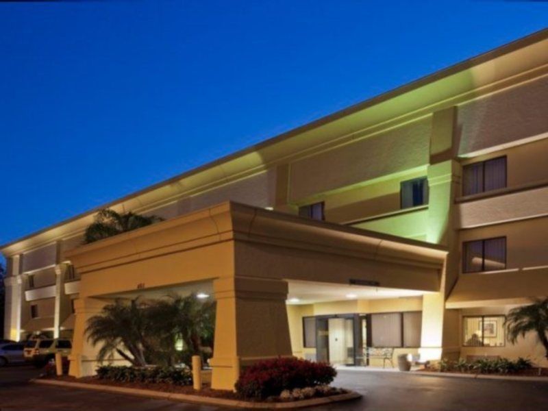 Hotel La Quinta By Wyndham Tampa Fairgrounds - Casino Mango Esterno foto
