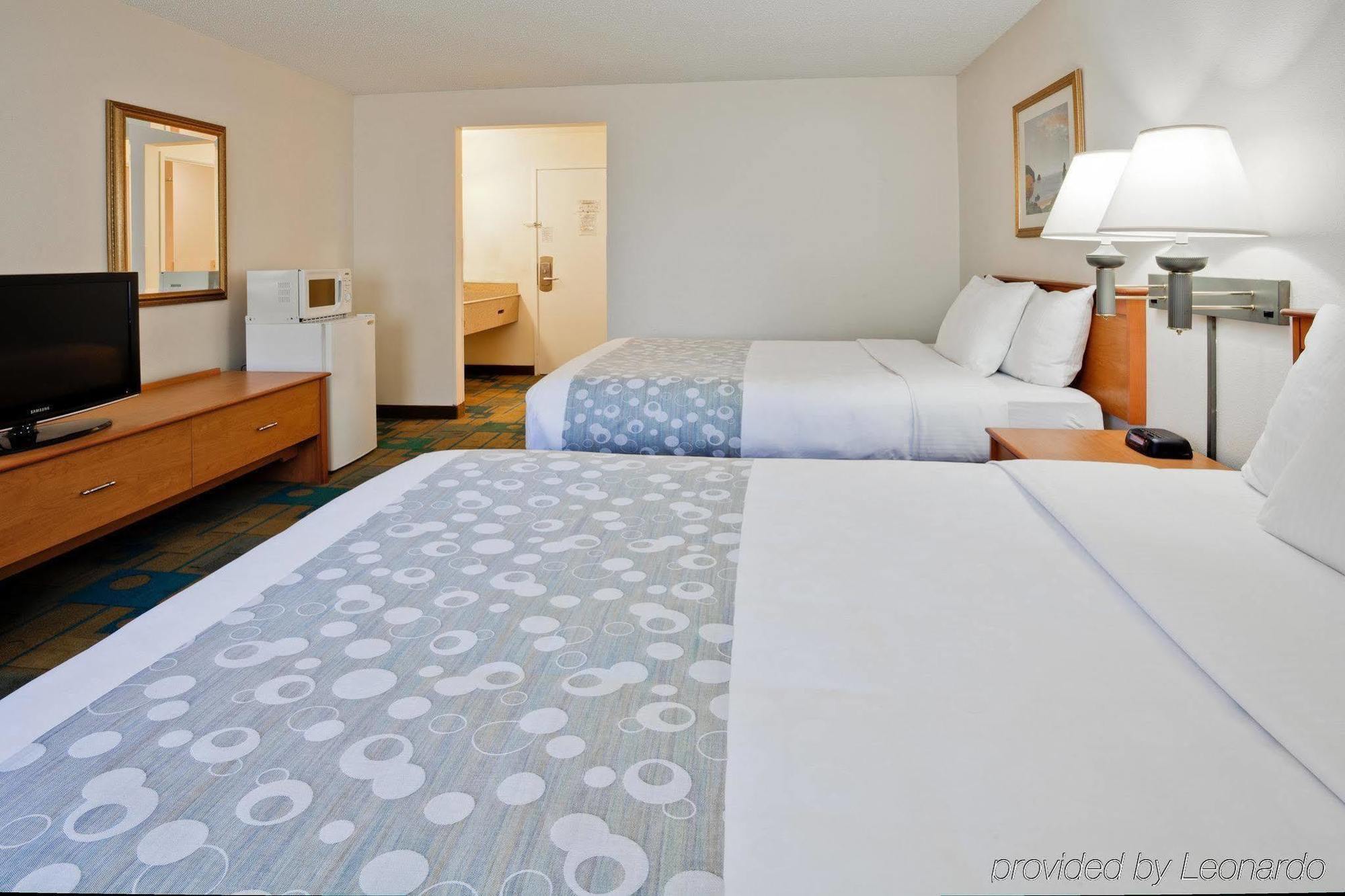 Hotel La Quinta By Wyndham Tampa Fairgrounds - Casino Mango Esterno foto