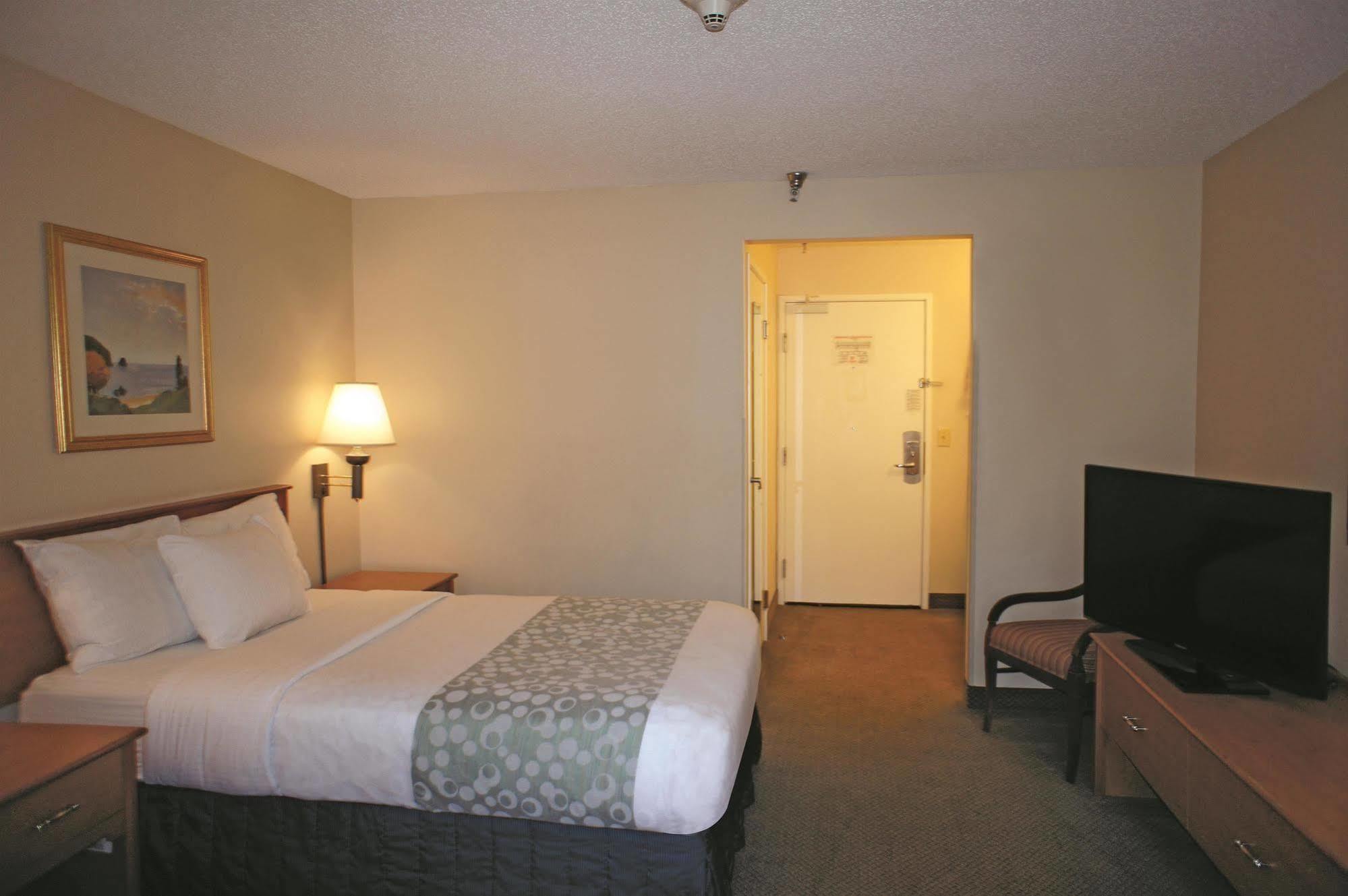 Hotel La Quinta By Wyndham Tampa Fairgrounds - Casino Mango Esterno foto